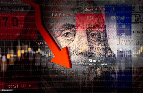 Credit:sefa ozel - stock market crash